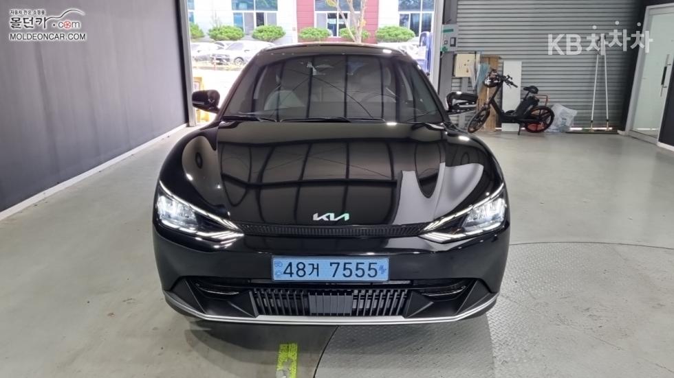 Kia EV6 — miniaturë 3