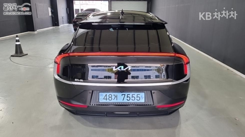 Kia EV6 — miniaturë 4
