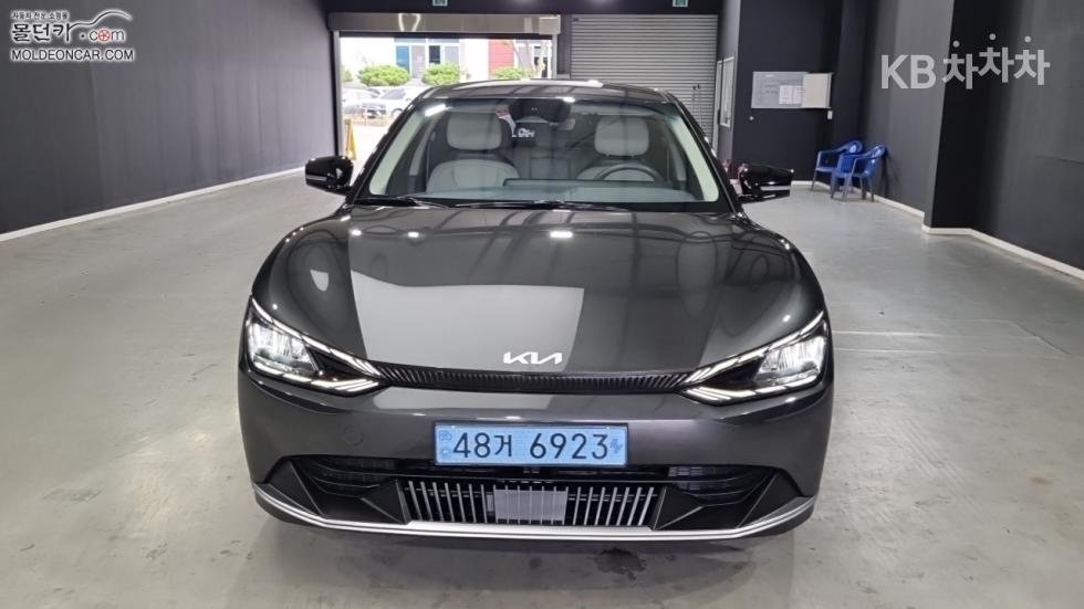 Kia EV6 — miniaturë 3