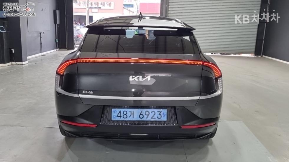 Kia EV6 — miniaturë 4