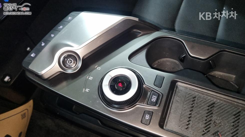 Kia EV6 — miniaturë 14
