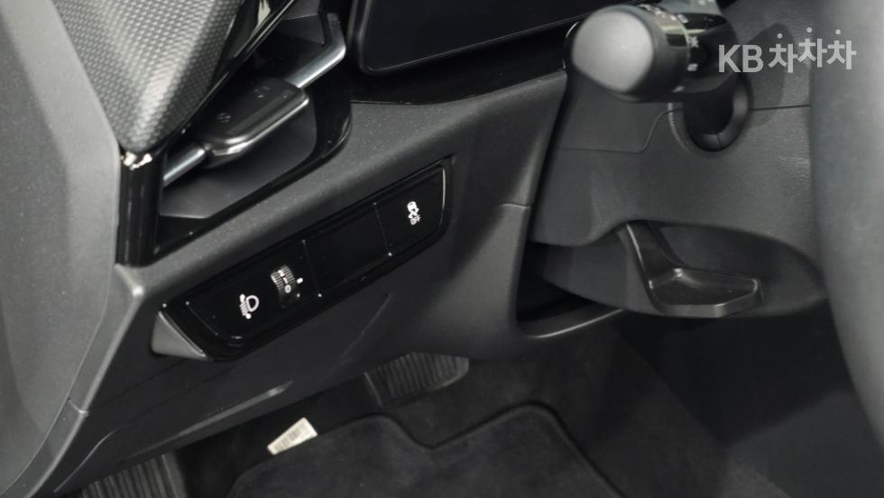 Kia Niro — miniaturë 13