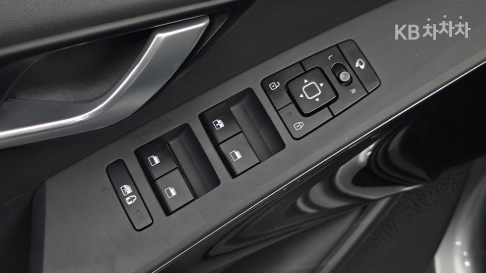 Kia Niro — miniaturë 15
