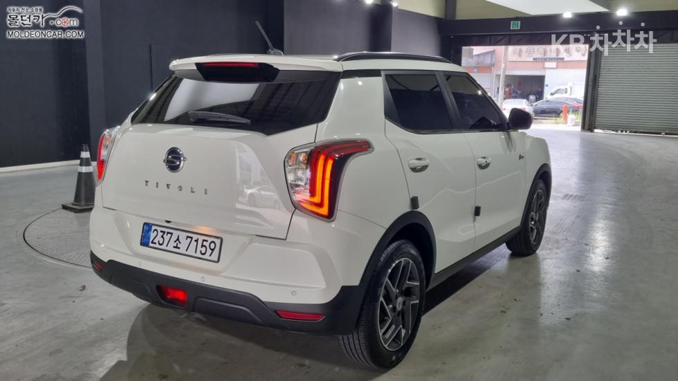 SsangYong Tivoli — miniaturë 2