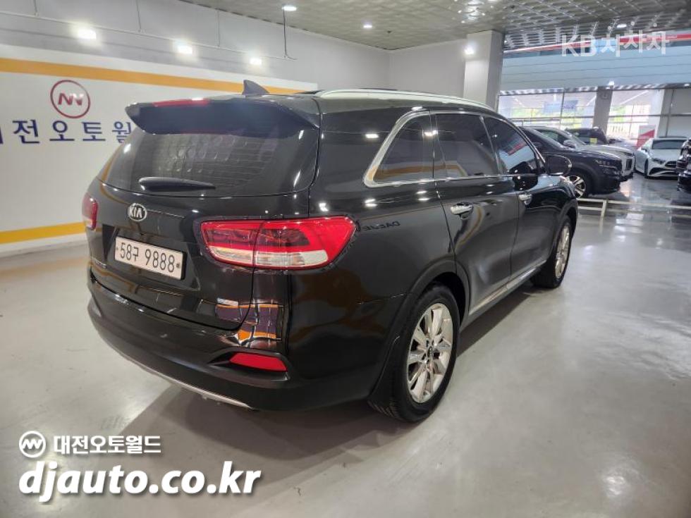 Kia Sorento — miniaturë 6