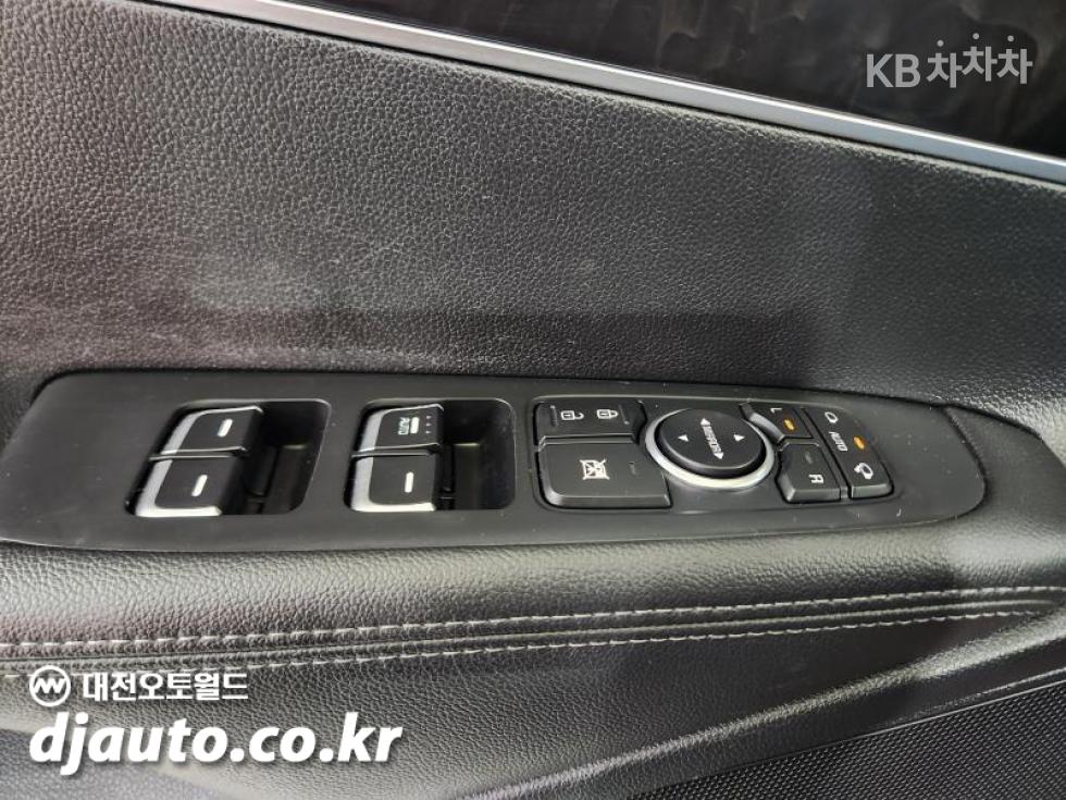 Kia Sorento — miniaturë 11