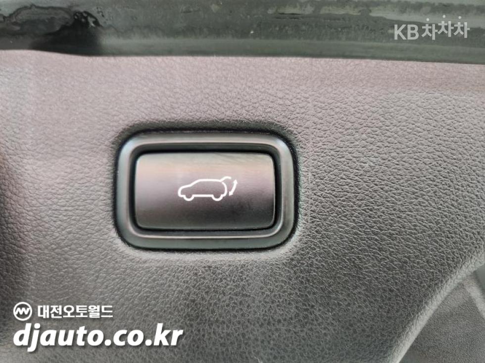 Kia Sorento — miniaturë 16