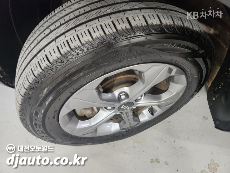 Kia Seltos — miniaturë 17