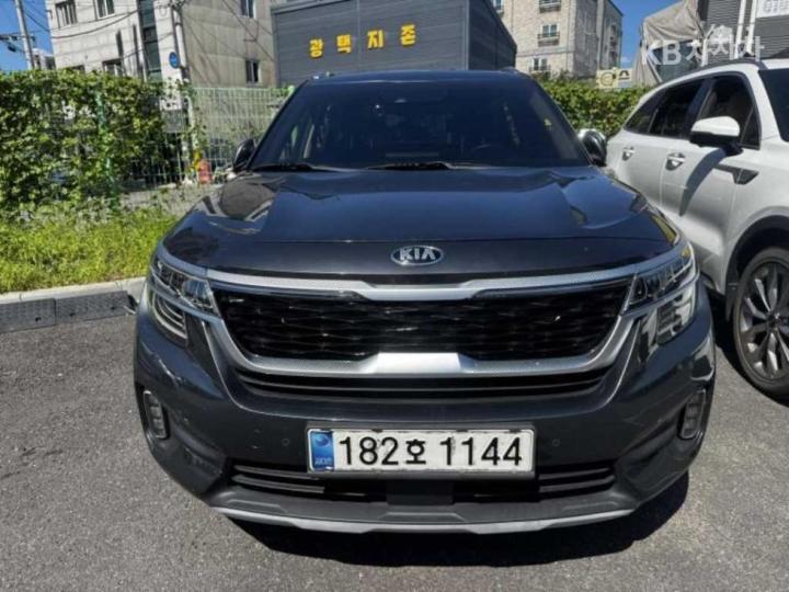 Kia Seltos 1.6 디젤 2WD 시그니처 — foto 1