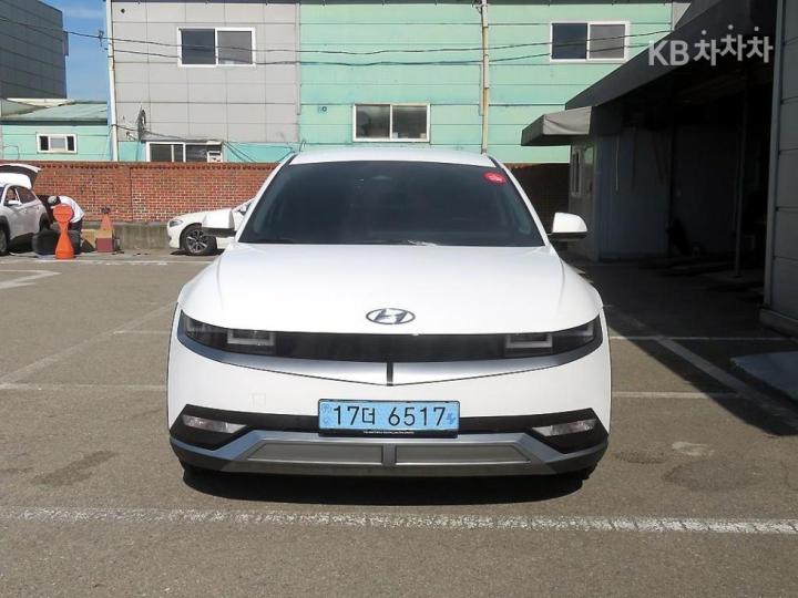Hyundai IONIQ 5 롱레인지 AWD 익스클루시브 — foto 1