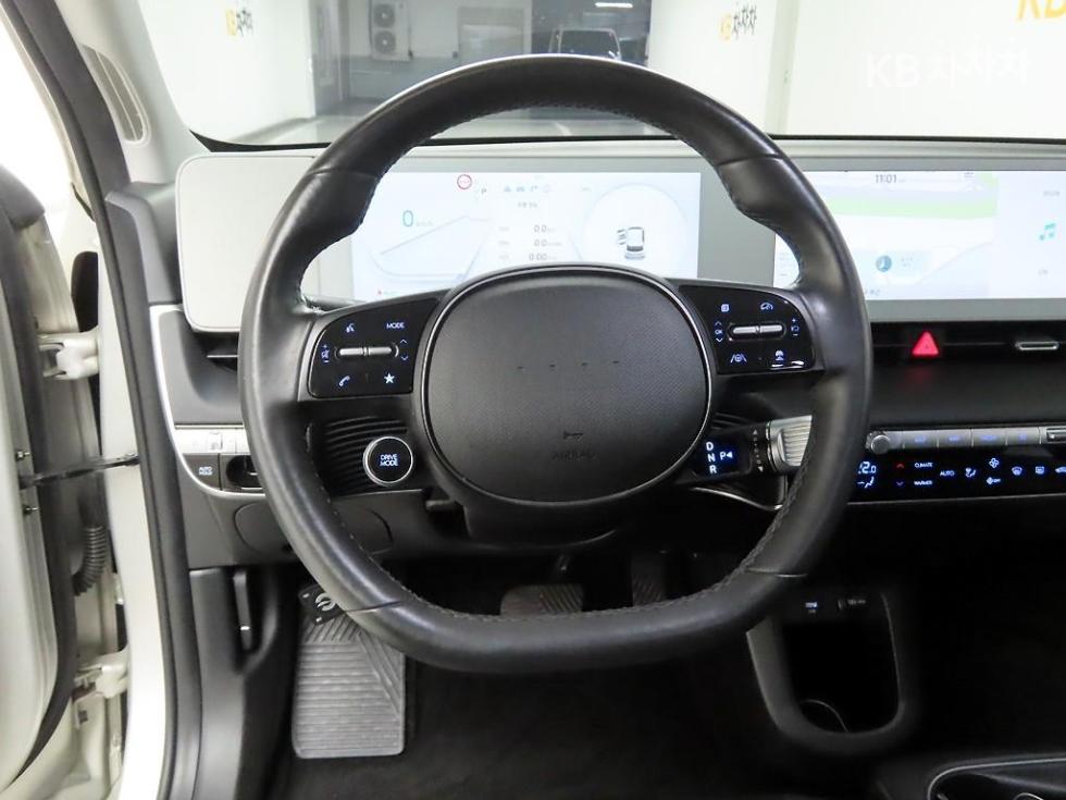 Hyundai IONIQ 5 — miniaturë 7