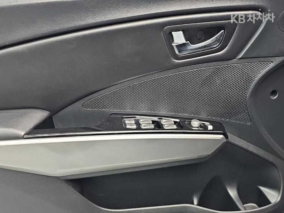 SsangYong Tivoli — miniaturë 15