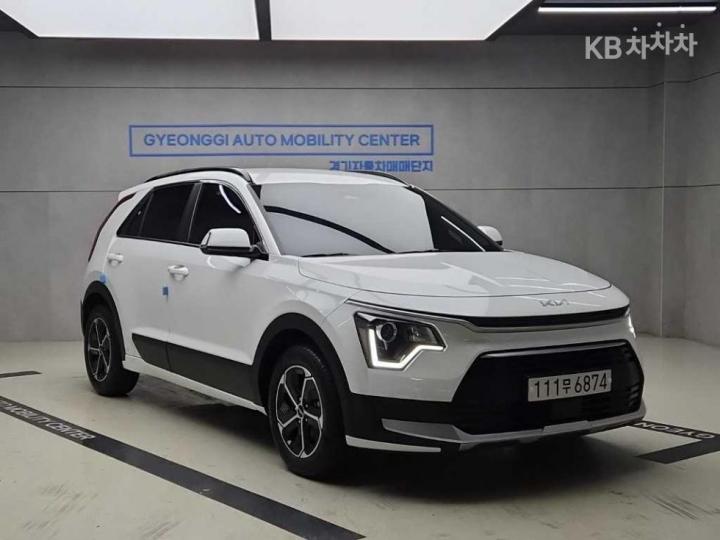 Kia Niro 1.6 HEV 프레스티지 — foto 1