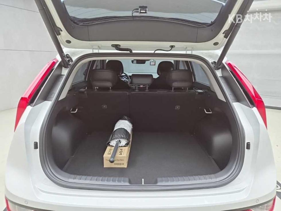 Kia Niro — miniaturë 15
