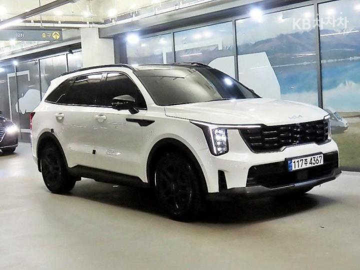 Kia Sorento 1.6T HEV 4WD 시그니처 그래비티 — foto 1
