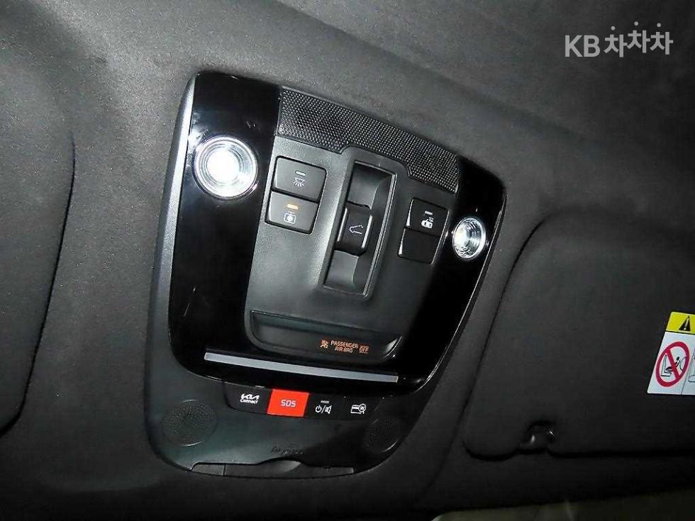 Kia Sorento — miniaturë 13