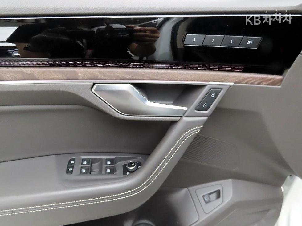 Volkswagen Touareg — miniaturë 11