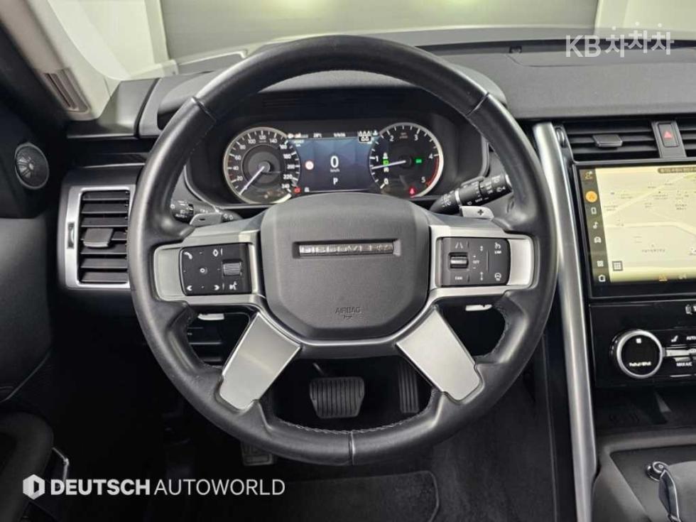 Land Rover Discovery — miniaturë 13