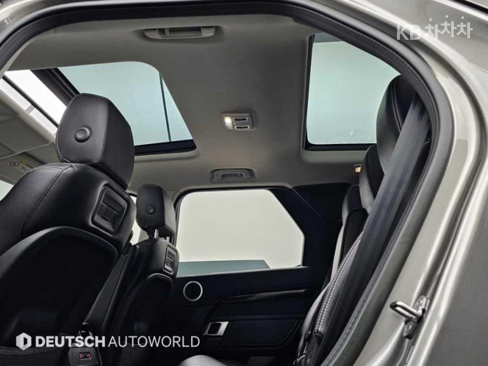 Land Rover Discovery — miniaturë 18