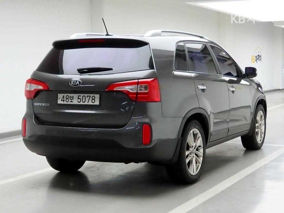 Kia Sorento — miniaturë 4