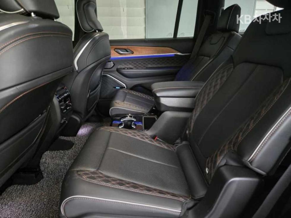 Jeep Cherokee — miniaturë 9