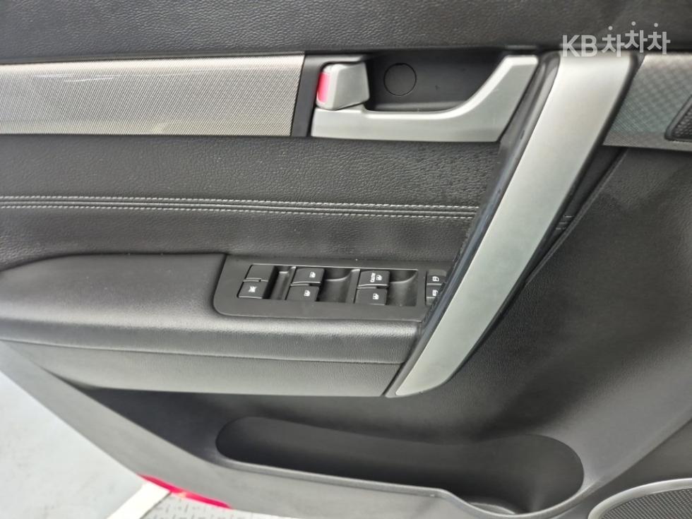 Chevrolet Captiva — miniaturë 17