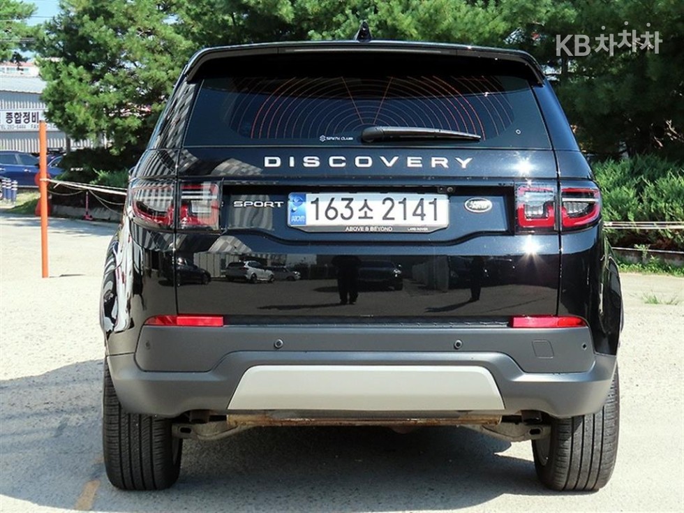 Land Rover Discovery Sport — miniaturë 4