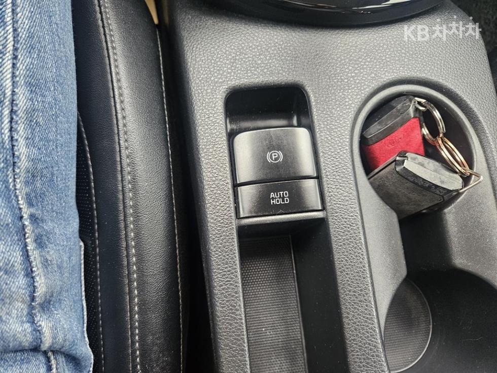 Kia Seltos — miniaturë 12