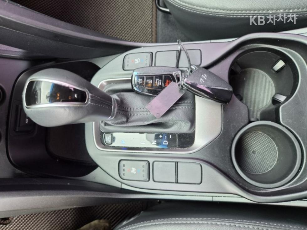 Hyundai Santa Fe — miniaturë 17