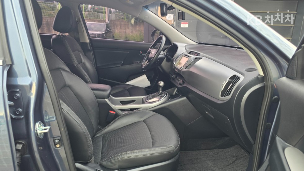 Kia Sportage — miniaturë 10