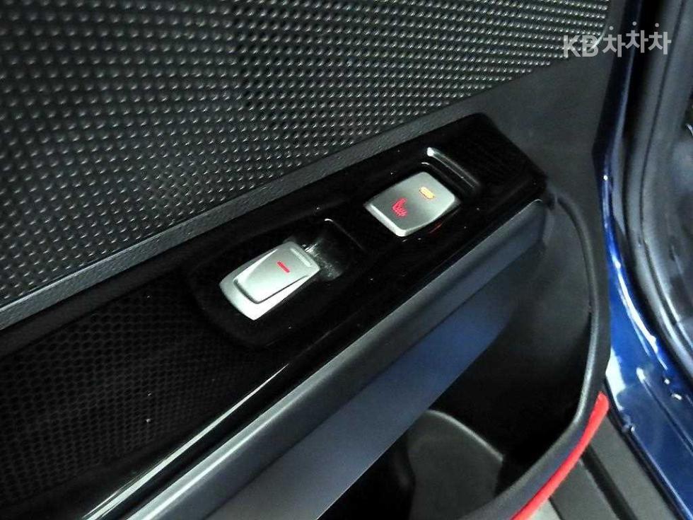 SsangYong Tivoli — miniaturë 17