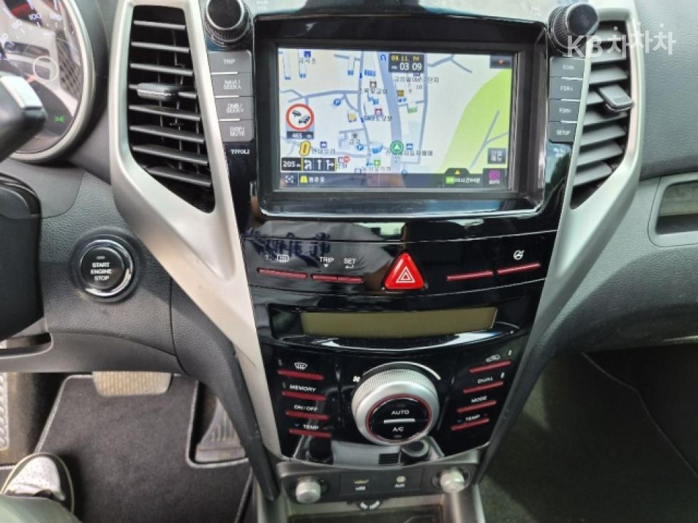 SsangYong Tivoli — miniaturë 11