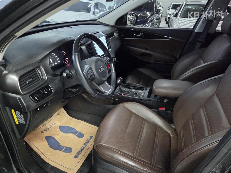 Kia Sorento — miniaturë 10