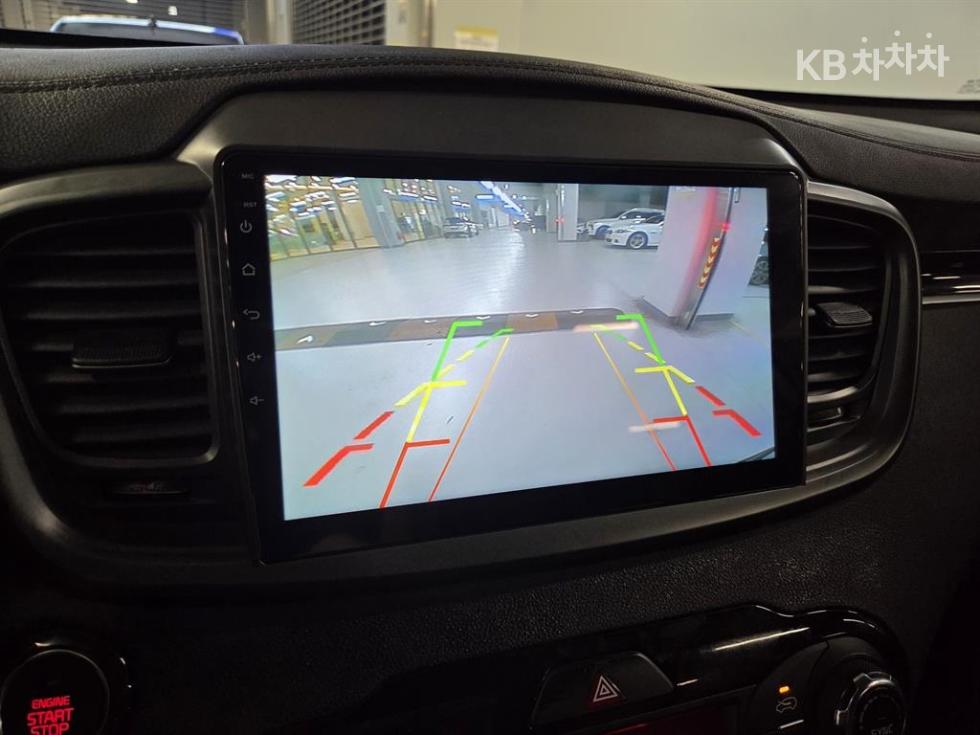 Kia Sorento — miniaturë 17