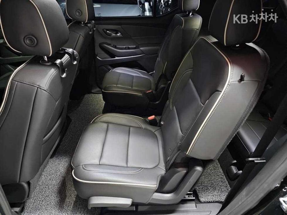 Chevrolet Traverse — miniaturë 16