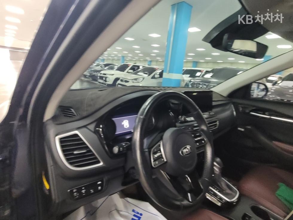 Kia Seltos — miniaturë 13