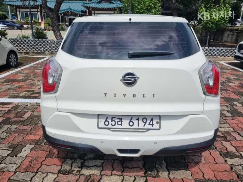 SsangYong Tivoli — miniaturë 4