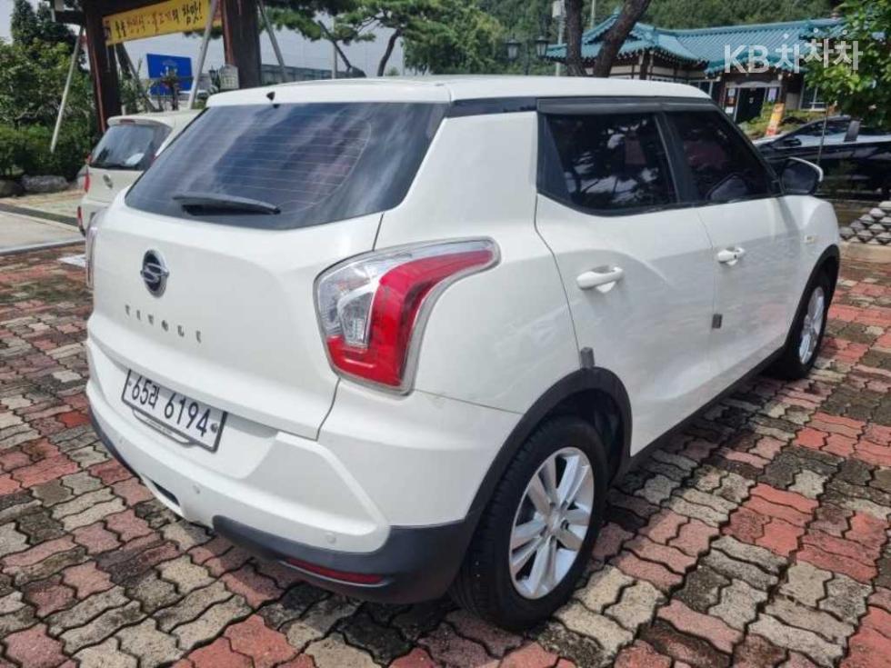 SsangYong Tivoli — miniaturë 6