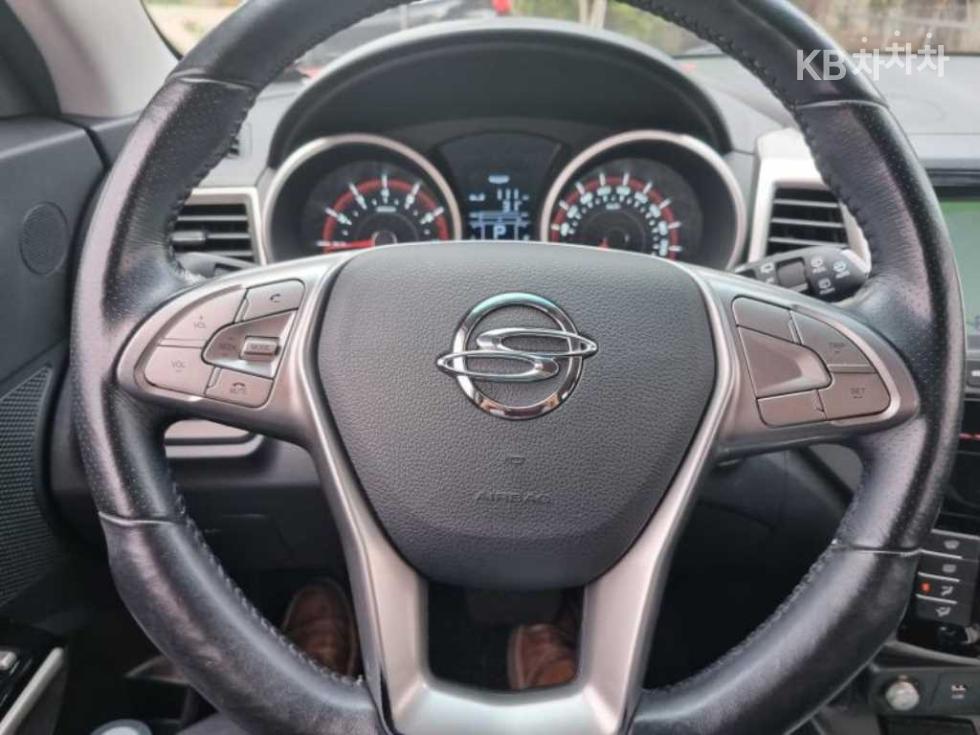SsangYong Tivoli — miniaturë 10