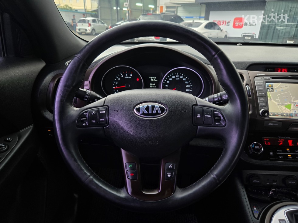 Kia Sportage — miniaturë 9