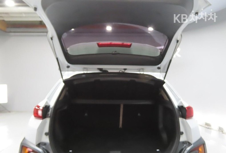 Hyundai Kona — miniaturë 8