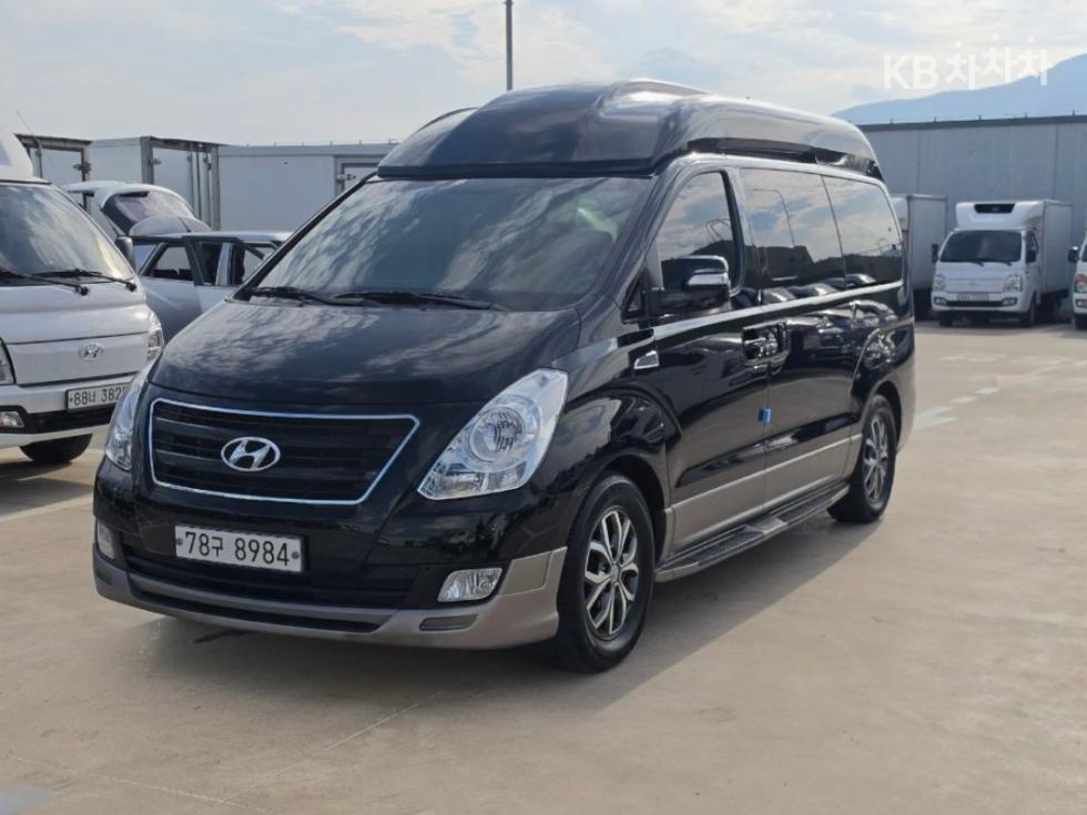 Hyundai Grand Starex