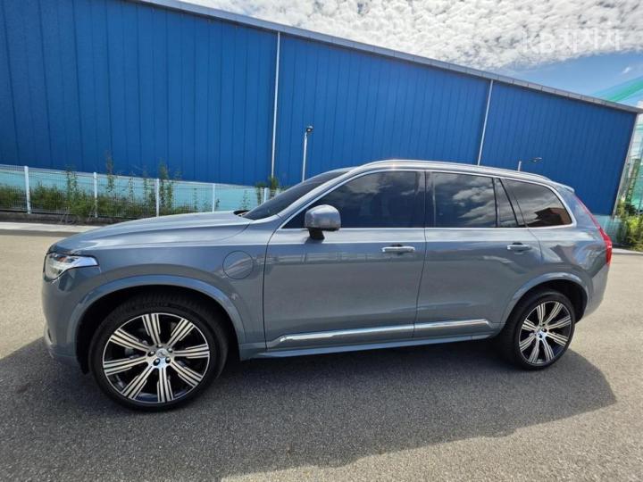 Volvo XC90 T8 Ultimate Bright — foto 1