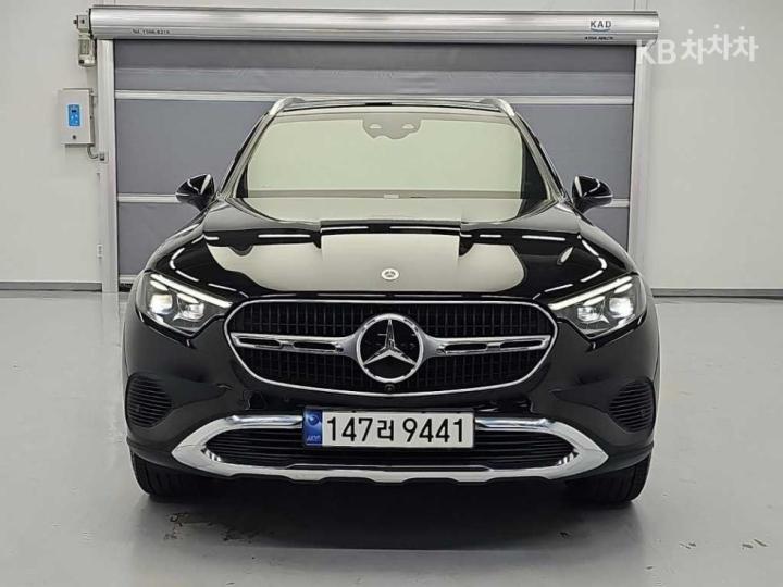 Mercedes-Benz GLC — miniaturë 2