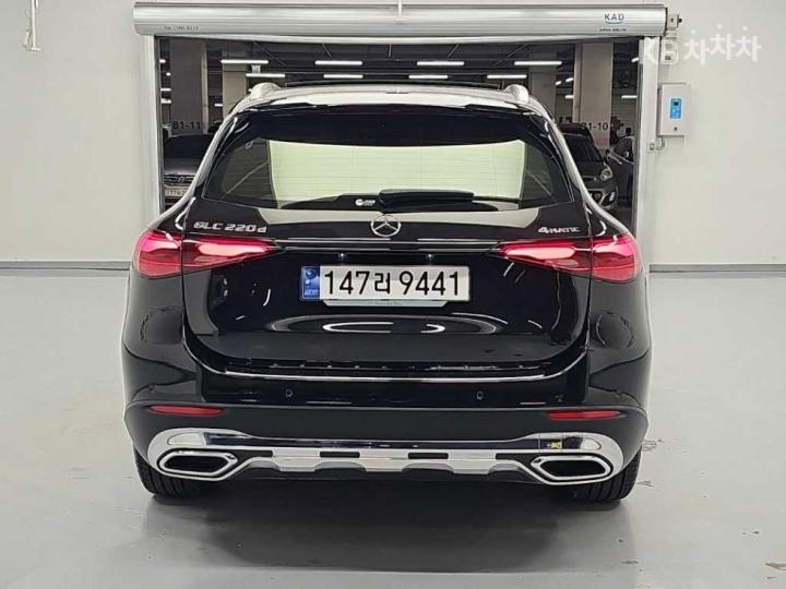 Mercedes-Benz GLC — miniaturë 3