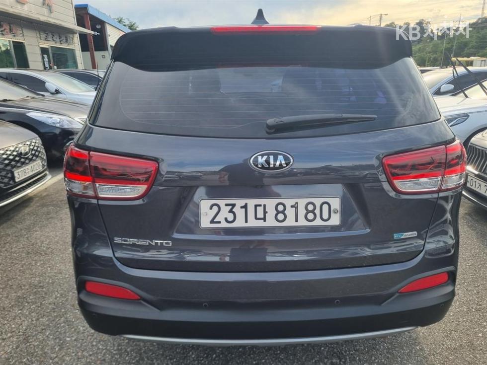 Kia Sorento — miniaturë 5