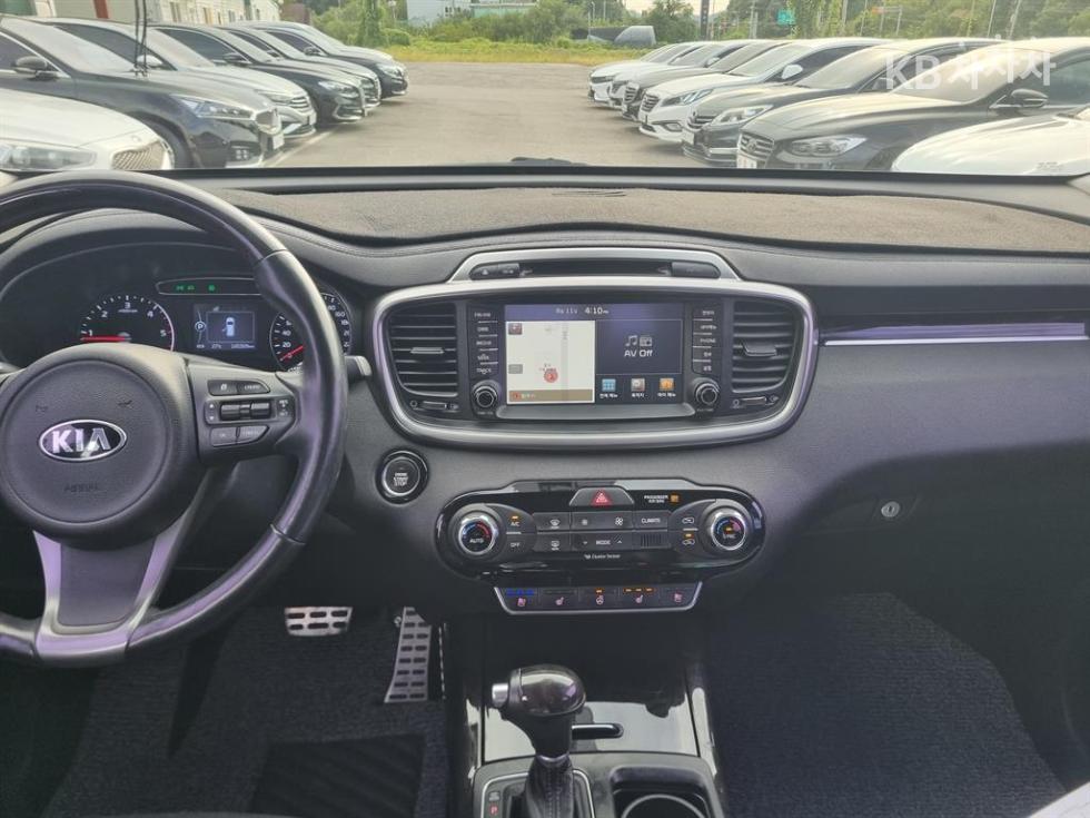 Kia Sorento — miniaturë 19