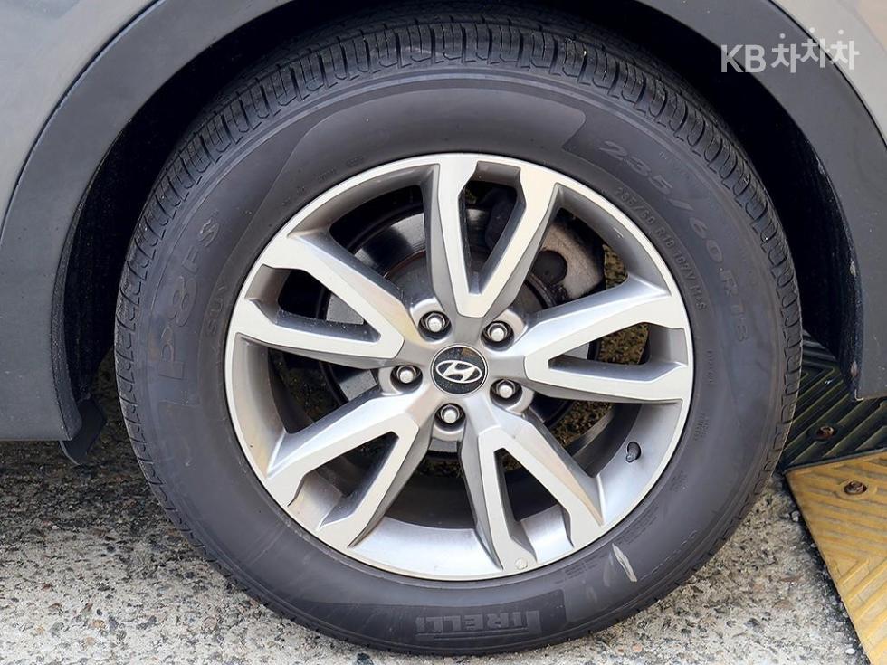 Hyundai Santa Fe — miniaturë 17