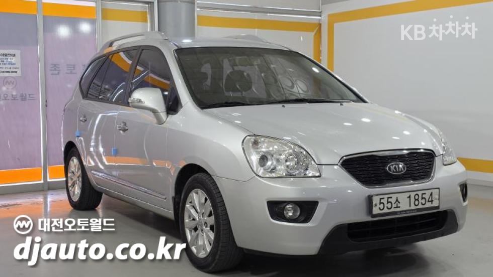 Kia Carens — miniaturë 3