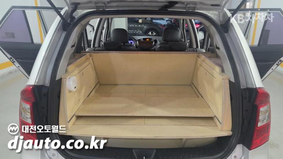 Kia Carens — miniaturë 18